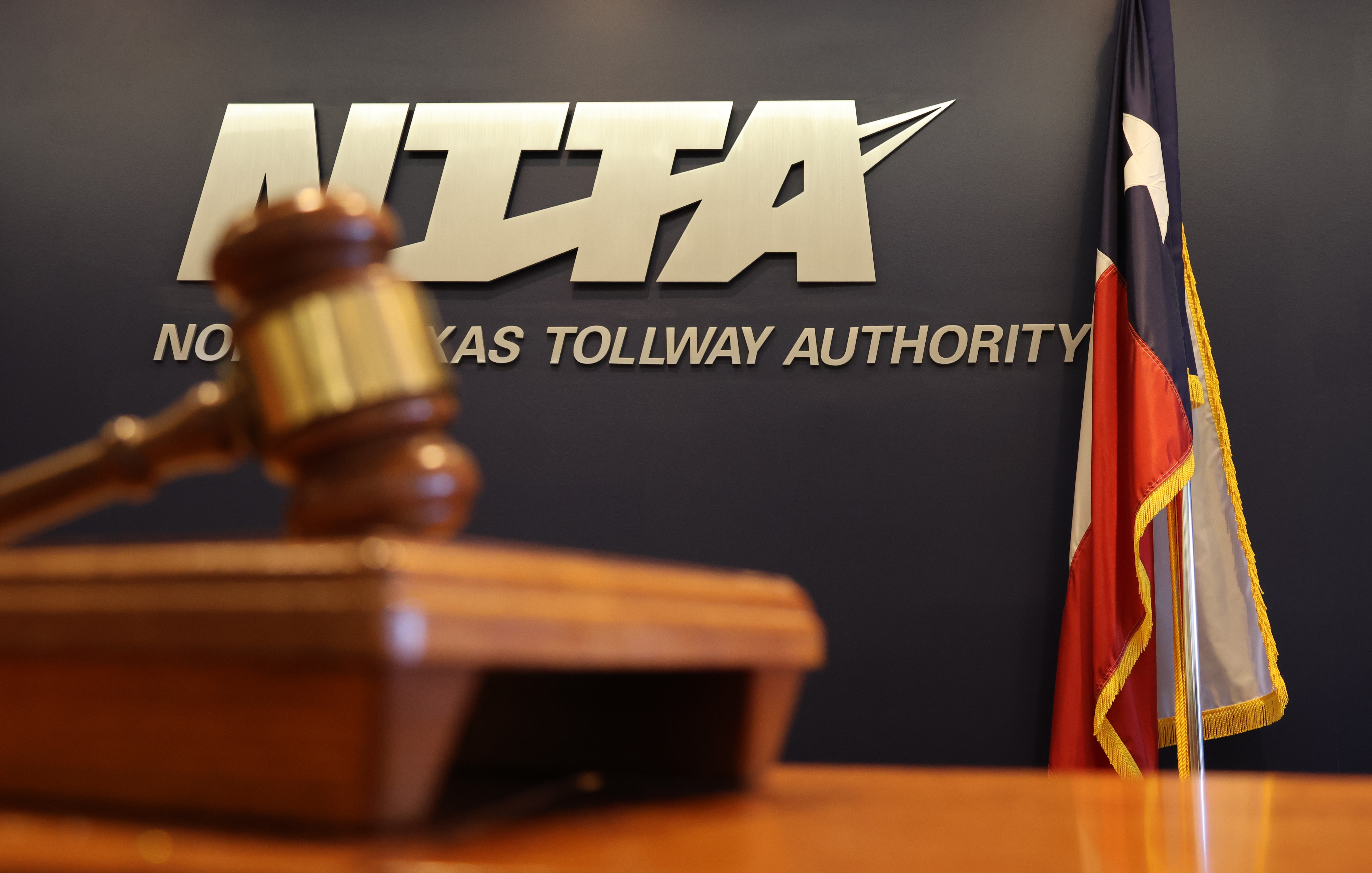Gavel Image 2